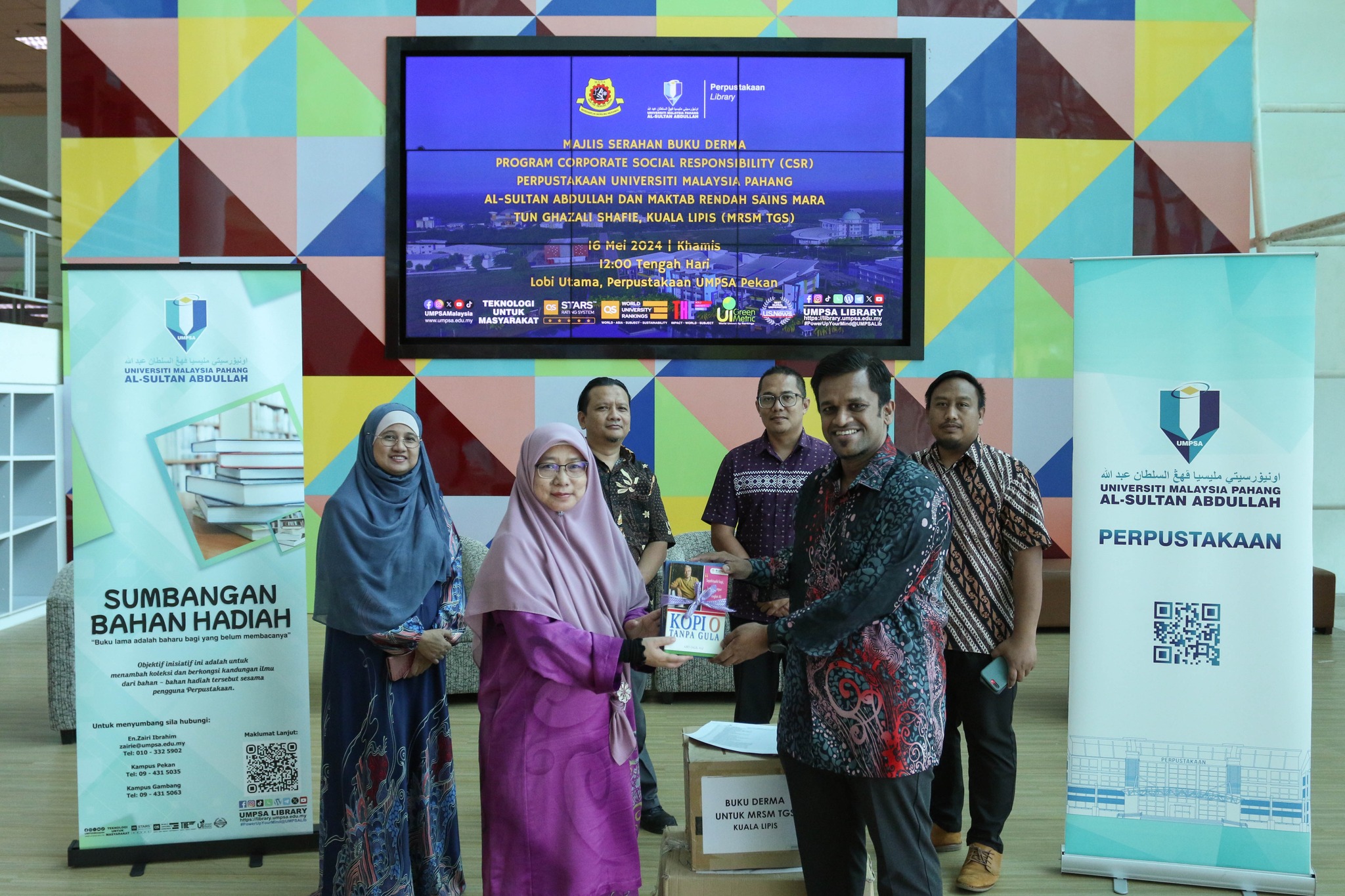 UMP Library Official - Majlis Serahan Buku Derma Program Corporate ...