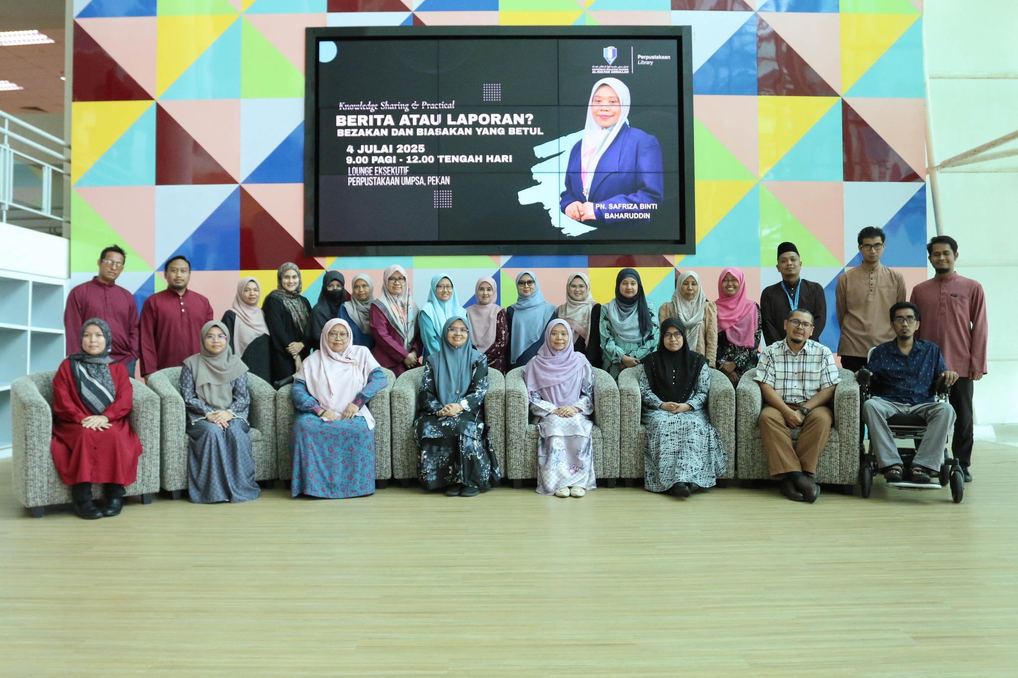 30 staf Perpustakaan UMPSA dalami teknik penulisan berita efektif - 4 Julai 2025